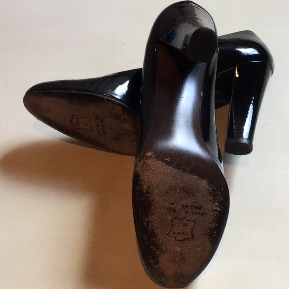 🌷STUART WEITZMAN BLACK PATENT PUMPS SIZE 8.5N - Picture 4 of 5